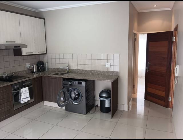 1 BEDROOM APARTMENT FOR SALE IN UMHLANGA RIDGE